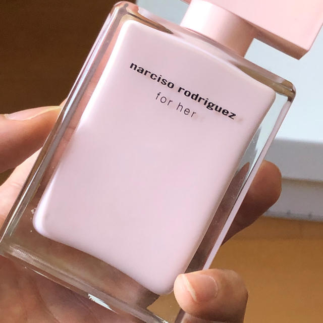 narciso rodriguez(ナルシソロドリゲス)のナルシソロドリゲス フォーハー 50ml   コスメ/美容の香水(香水(女性用))の商品写真