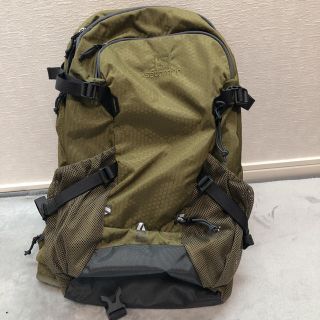 サロモン(SALOMON)のサロモン SALOMON リュック バックパック25ℓ 新品タグ付(登山用品)