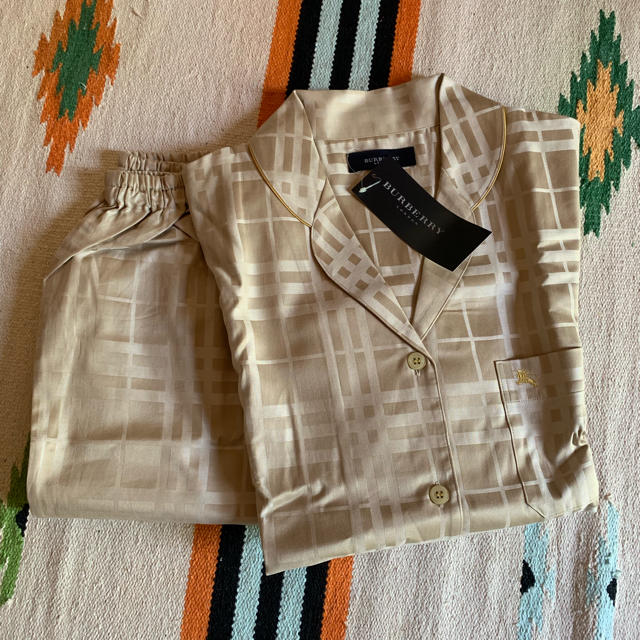 Burberry ペアパジャマ