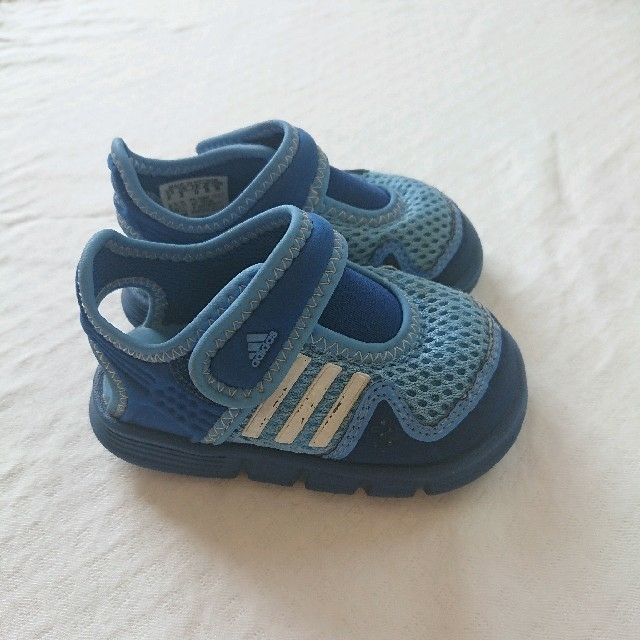 adidas(アディダス)のアディダス ベビー サンダル 12cm キッズ/ベビー/マタニティのベビー靴/シューズ(~14cm)(サンダル)の商品写真