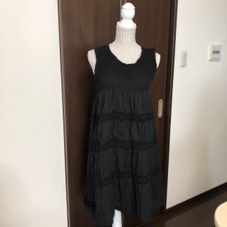 イッセイミヤケ(ISSEY MIYAKE)の美品イッセイミヤケmeティアードワンピース☆(ひざ丈ワンピース)