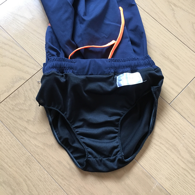 NIKE(ナイキ)のNIKE 水着 140 中古 美品 キッズ/ベビー/マタニティのキッズ服男の子用(90cm~)(水着)の商品写真