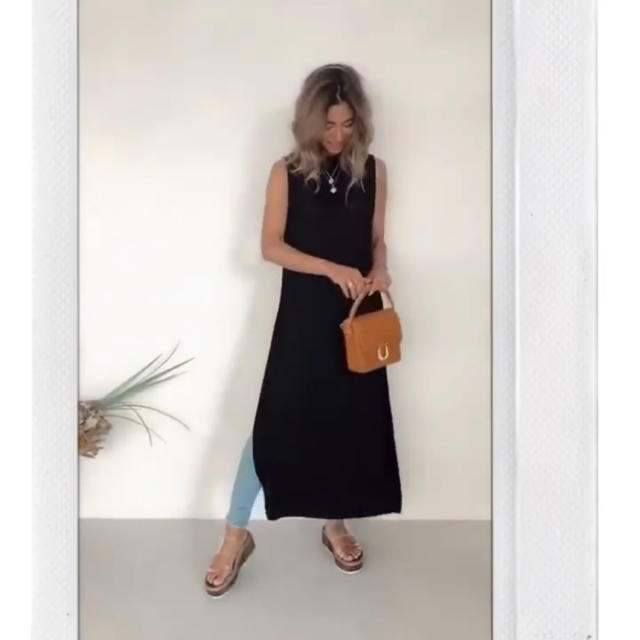 ALEXIA STAM(アリシアスタン)のアリシアスタン 2019SS Side Slit No-Sleeve Knit レディースのワンピース(ロングワンピース/マキシワンピース)の商品写真