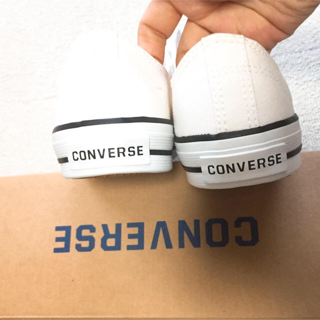 CONVERSE(コンバース)の【新品未使用品】コンバース 白 23.0cm レディースの靴/シューズ(スニーカー)の商品写真