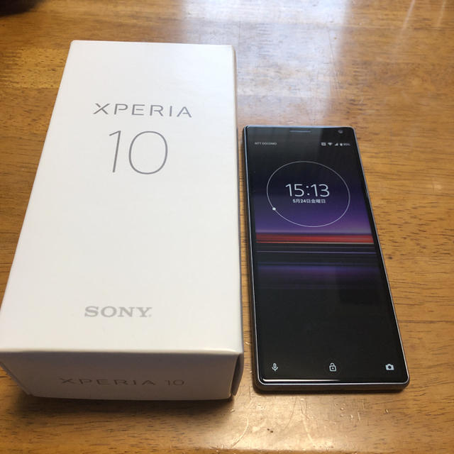 SONY(ソニー)のSONY XPERIA10 SIMフリーシルバー l4193 スマホ/家電/カメラのスマートフォン/携帯電話(スマートフォン本体)の商品写真