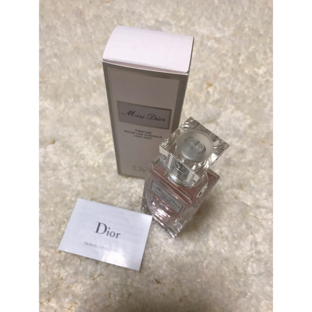 Christian Dior(クリスチャンディオール)の【新品】Miss Dior♡ヘアミスト♡30ml♡ミスディオール♡香水♡ コスメ/美容のヘアケア/スタイリング(ヘアウォーター/ヘアミスト)の商品写真