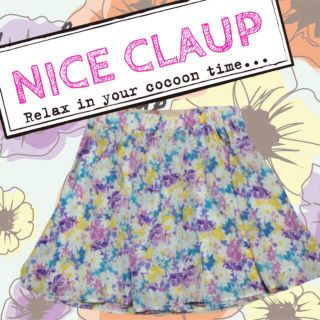 ナイスクラップ(NICE CLAUP)のほぼ新品激安★★マーガレット柄スカパン(キュロット)