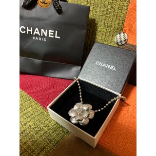 シャネル(CHANEL)の美品 CHANEL カメリア ネックレス(ネックレス)