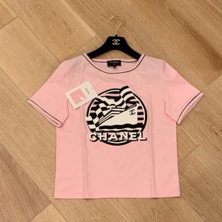 シャネル(CHANEL)の幻の逸品！CHANEL 2019 クルーズ ピンク Tシャツ(Tシャツ(半袖/袖なし))