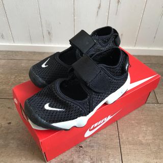 ナイキ(NIKE)のナイキ リフト  キッズ  18cm(スニーカー)