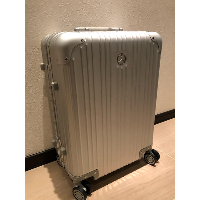 メルセデス ベンツ スーツケース