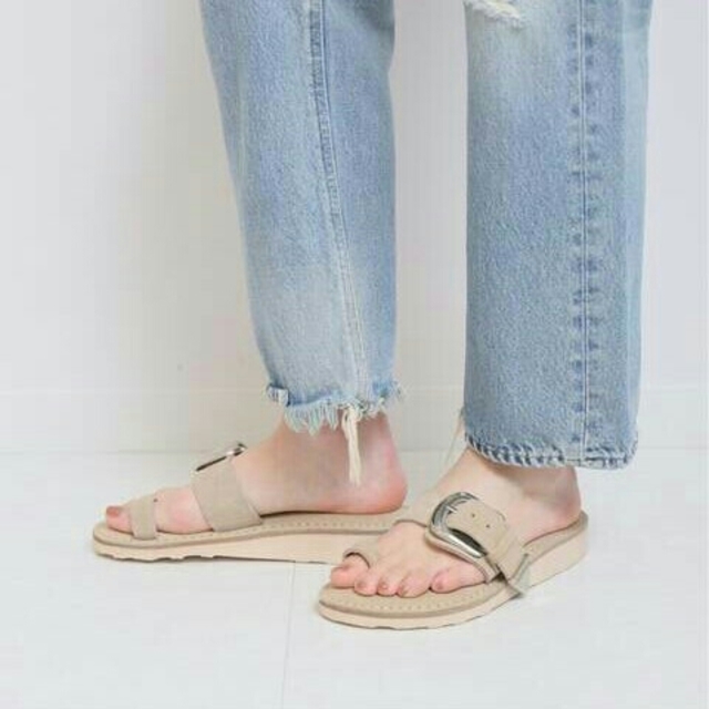 CAMINANDO BUCKLE SANDAL