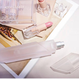 カイリーコスメティックス(Kylie Cosmetics)の日本未発売【KKW fragrance】キムカーダシアン 香水(香水(女性用))