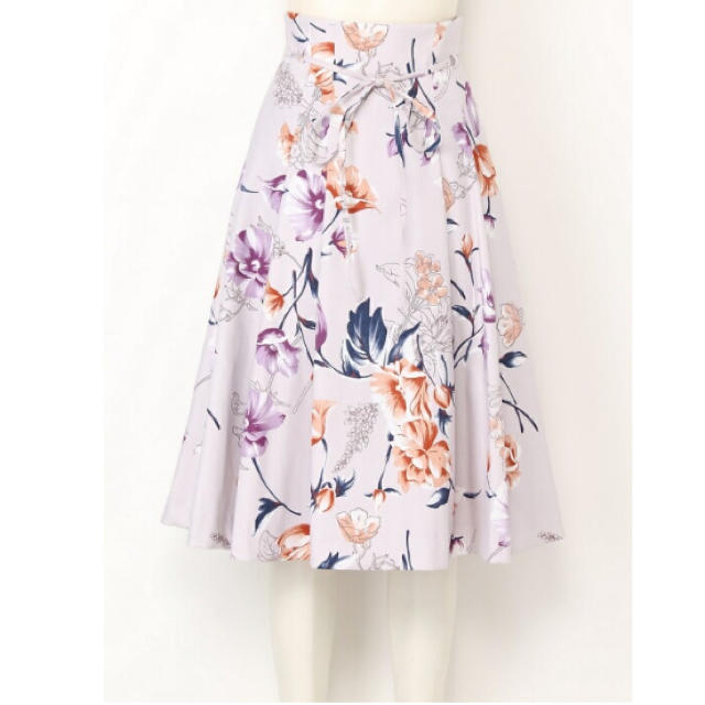 SNIDEL(スナイデル)のsnidel未使用花柄ウエストリボンスカート レディースのスカート(ひざ丈スカート)の商品写真