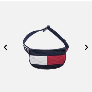 トミーヒルフィガー(TOMMY HILFIGER)のKITH X TOMMY BADGE CROSS BODY BAG(ボディーバッグ)