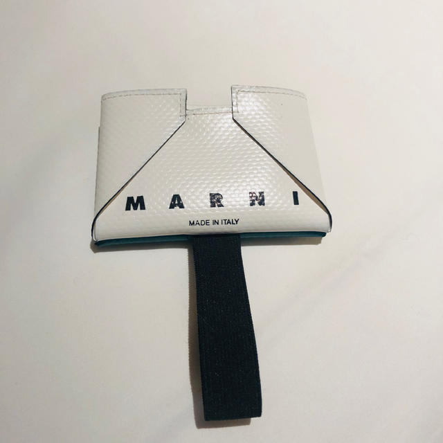 Marni(マルニ)の(本日ラスト) 新品未使用  マルニ  カードホルダー レディースのファッション小物(名刺入れ/定期入れ)の商品写真