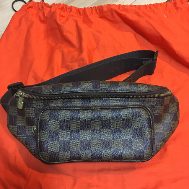 LOUIS VUITTON(ルイヴィトン)のbluesky様専用。ルイヴィトン ウエストポーチ ボディバッグ ウエストバッグ メンズのバッグ(ボディーバッグ)の商品写真