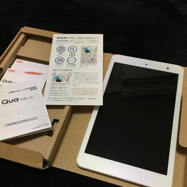 京セラ(キョウセラ)のQua  tab 01 スマホ/家電/カメラのPC/タブレット(タブレット)の商品写真