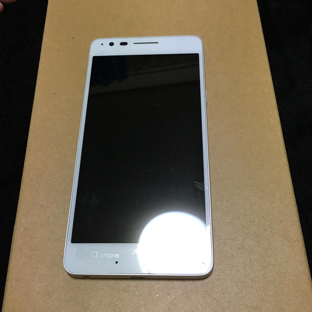 Qua phone PX au LGV33 1