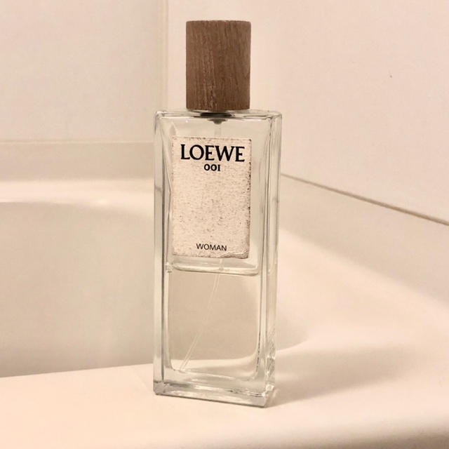 LOEWE(ロエベ)のロエベ  001 WOMAN コスメ/美容の香水(ユニセックス)の商品写真