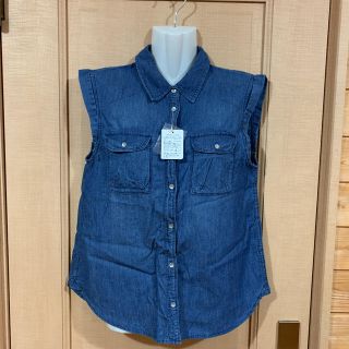 ローリーズファーム(LOWRYS FARM)のノースリーブシャツ FEELS SOFT＆RELAX DENIM(シャツ/ブラウス(半袖/袖なし))