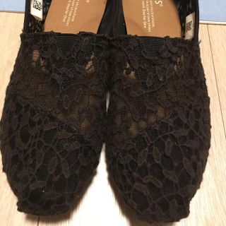 トムズ(TOMS)のゆっさん様 定型外で送付 美品！TOMS レーススリッポン ブラック(スリッポン/モカシン)