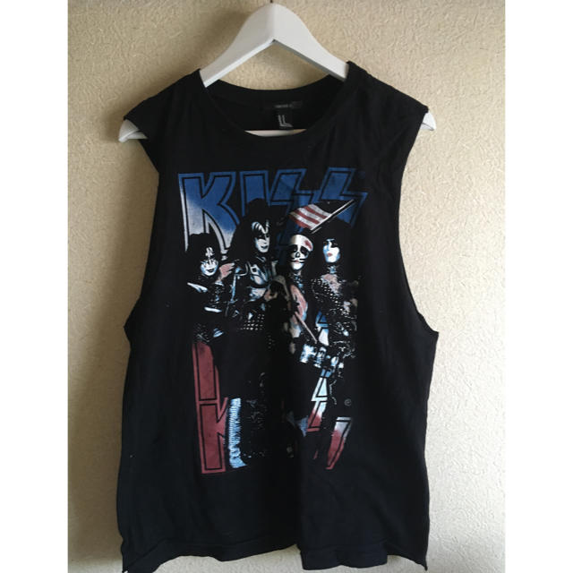 FOREVER 21(フォーエバートゥエンティーワン)のFOREVER21 ★KISS★ タンクトップ M レディースのトップス(タンクトップ)の商品写真