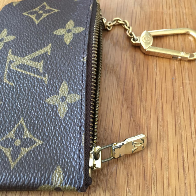 LOUIS VUITTON(ルイヴィトン)の小銭入れ メンズのファッション小物(コインケース/小銭入れ)の商品写真