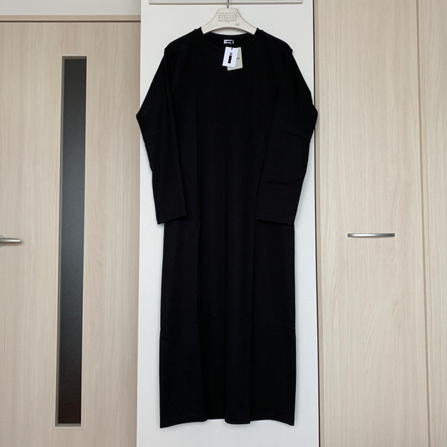 BEAUTY&YOUTH UNITED ARROWS(ビューティアンドユースユナイテッドアローズ)のぴろこ様 新品 H BEAUTY&YOUTH BACKSLIT ONEPIECE レディースのワンピース(ロングワンピース/マキシワンピース)の商品写真