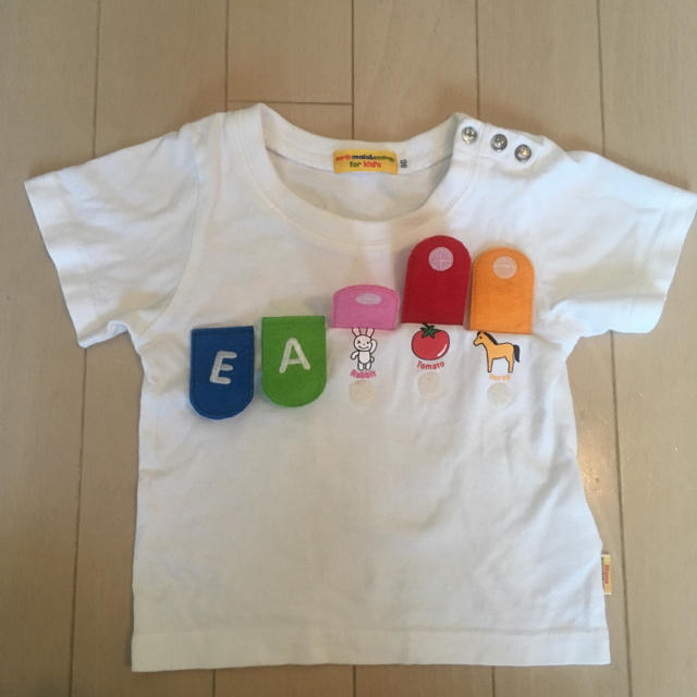 earth music & ecology(アースミュージックアンドエコロジー)のアース ミュージック&エコロジー しかけTシャツ 80センチ キッズ/ベビー/マタニティのベビー服(~85cm)(Ｔシャツ)の商品写真