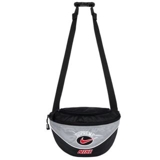 シュプリーム(Supreme)のSupreme®/Nike® Shoulder Bag シルバー(ウエストポーチ)