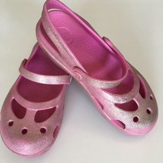 クロス(CROSS)のcrocsクロックスサンダル18.5㎝ラメピンクキッズ海川キャンプ水遊びC12(サンダル)