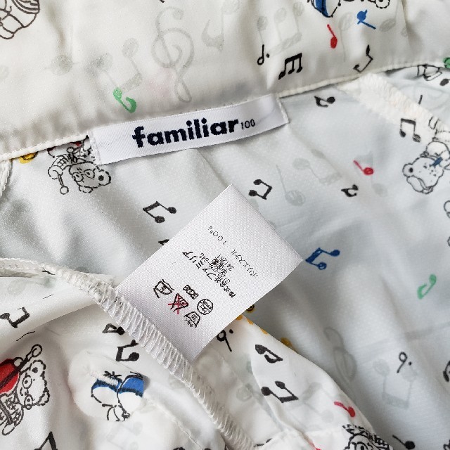 familiar(ファミリア)のﾄﾞﾅｻﾞﾜｰﾙﾄﾞ様専用。familiar　薄手ジャンパー　レインコート キッズ/ベビー/マタニティのキッズ服女の子用(90cm~)(ジャケット/上着)の商品写真