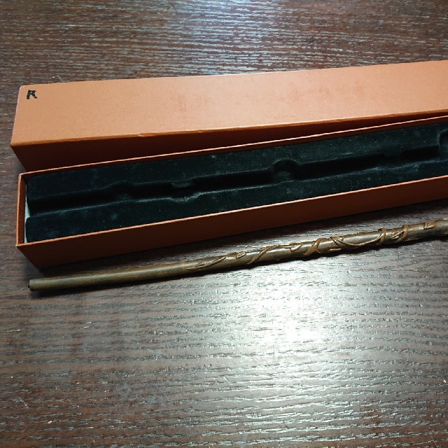 USJ(ユニバーサルスタジオジャパン)のハリーポッター☆ハーマイオニーの魔法の杖 エンタメ/ホビーのコスプレ(小道具)の商品写真