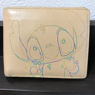 キタムラ ディズニーコラボ スティッチ刺繍 二つ折り財布
