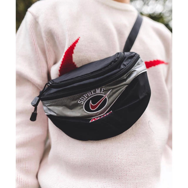 Supreme®/Nike® Shoulder Bag   シルバー