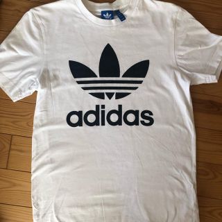 アディダス(adidas)のadidas Tシャツ(Tシャツ(半袖/袖なし))