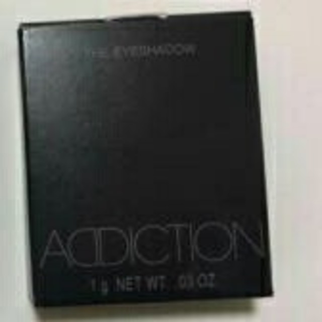 ADDICTION(アディクション)のアディクション アイシャドウ
♯31 タイニーシェル
並行輸入
外装フィルムなし コスメ/美容のベースメイク/化粧品(アイシャドウ)の商品写真