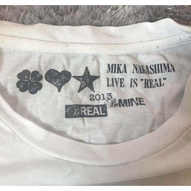 中島美嘉 2013 LIVE IS“REAL"2013 Tシャツ エンタメ/ホビーのタレントグッズ(ミュージシャン)の商品写真