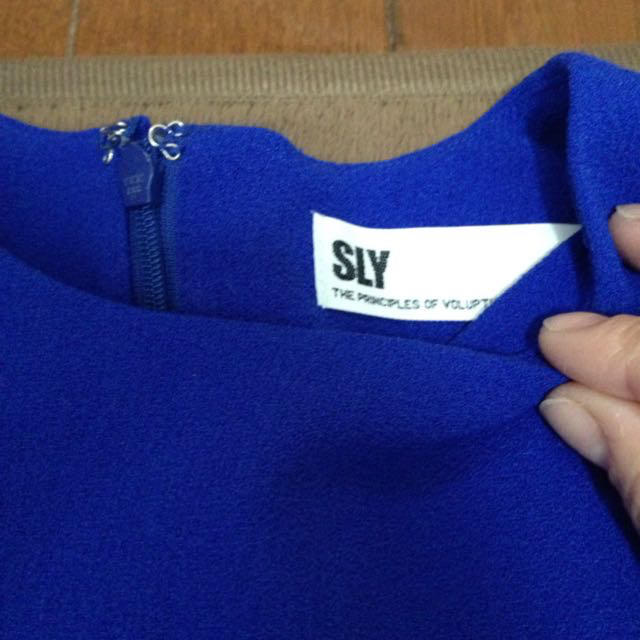 SLY(スライ)のSLYペプラムトップス レディースのトップス(カットソー(半袖/袖なし))の商品写真