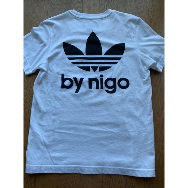 adidas(アディダス)のadidas Originals by NIGO® メンズのトップス(Tシャツ/カットソー(半袖/袖なし))の商品写真