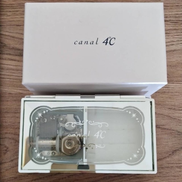 canal４℃(カナルヨンドシー)のカナル４℃ プレゼント用オルゴール付BOX  レディースのアクセサリー(リング(指輪))の商品写真