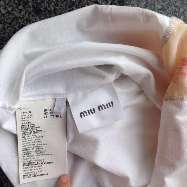 miumiu(ミュウミュウ)のmiu miu Tシャツ レディースのトップス(Tシャツ(半袖/袖なし))の商品写真