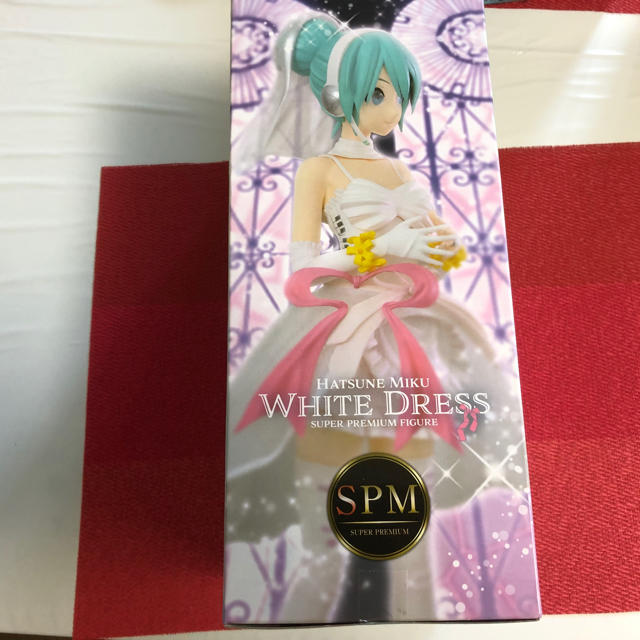 初音ミク ホワイトドレス フィギュア エンタメ/ホビーのフィギュア(ゲームキャラクター)の商品写真