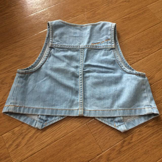 COMME CA ISM(コムサイズム)のコムサイズムデニムベスト♡100 キッズ/ベビー/マタニティのキッズ服男の子用(90cm~)(その他)の商品写真