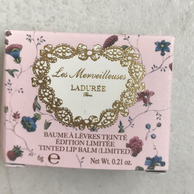 Les Merveilleuses LADUREE(レメルヴェイユーズラデュレ)のレ・メルヴェイユーズ ラデュレ バーム 105 リップ 新品 i  コスメ/美容のスキンケア/基礎化粧品(リップケア/リップクリーム)の商品写真