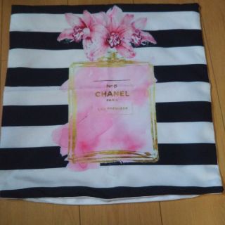 CHANEL(クッションカバー)のフリマアイテム一覧 CHANEL(クッションカバー)のフリマアイテム一覧