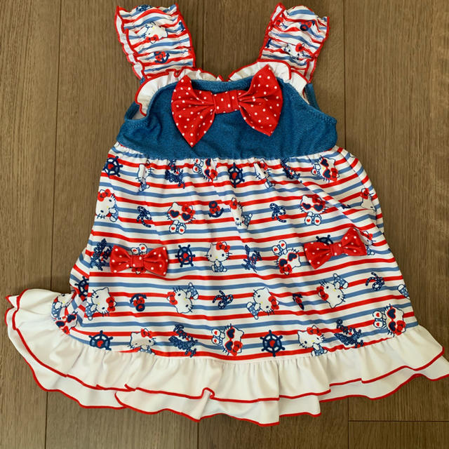 サンリオ(サンリオ)のサンリオ ハローキティ 水着 size100 キッズ/ベビー/マタニティのキッズ服女の子用(90cm~)(水着)の商品写真