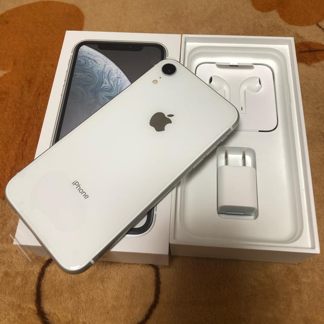 ［新品 未使用］iPhone XR 64GB ホワイト Sim フリー