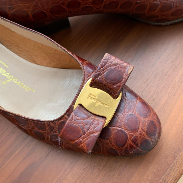 Salvatore Ferragamo(サルヴァトーレフェラガモ)のフェラガモヴァラ5 1／2c レディースの靴/シューズ(ハイヒール/パンプス)の商品写真